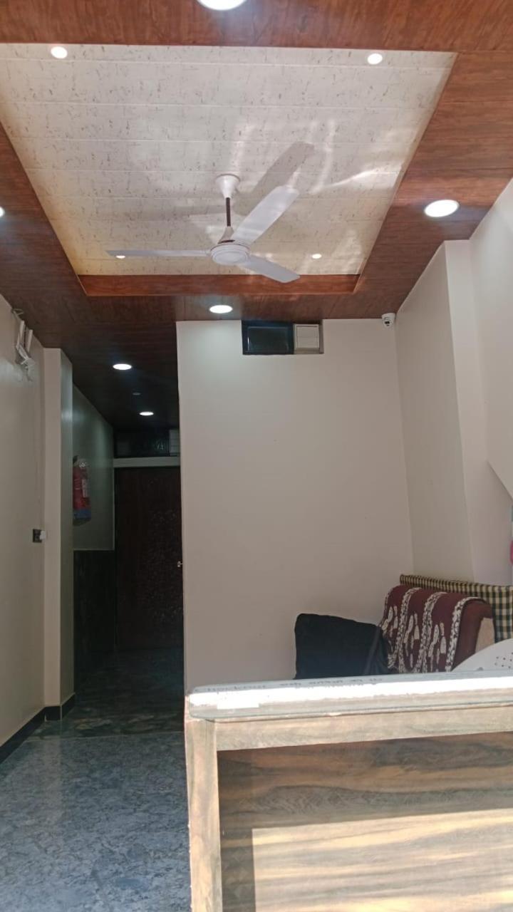 אויאיין Golden Guest House מראה חיצוני תמונה