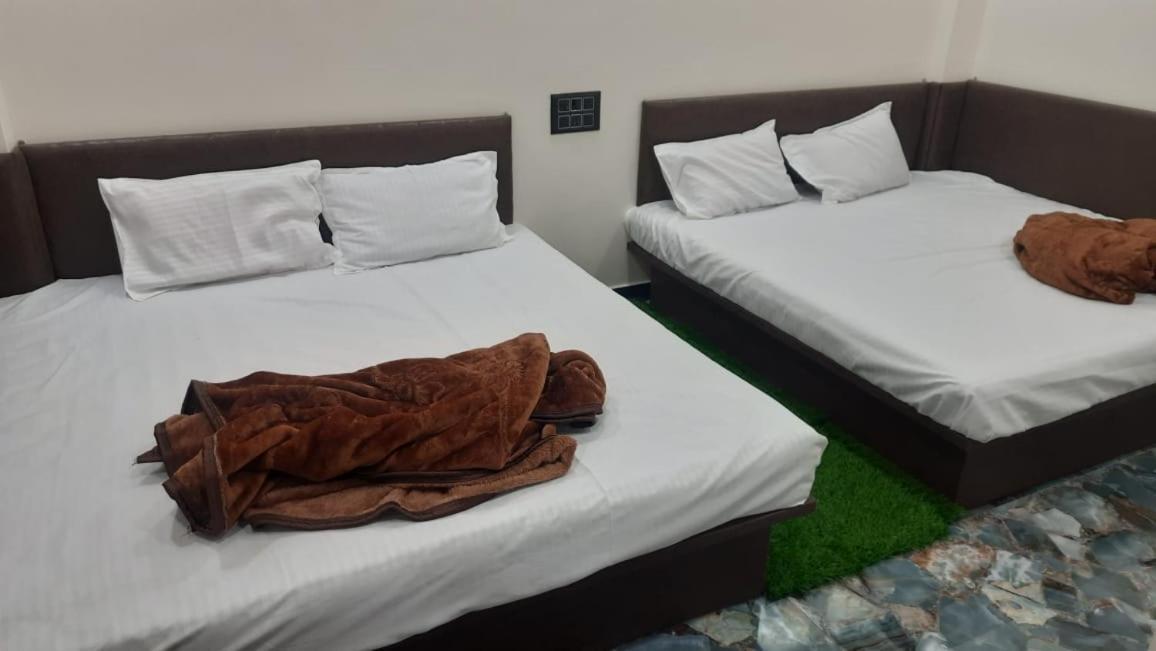 אויאיין Golden Guest House מראה חיצוני תמונה